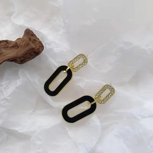 New Classic Black 18k gold plated Drop Earrings For Women Diamond-inlaid - Picture 3 of 5